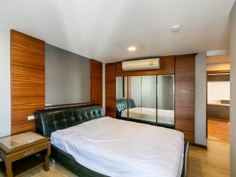 3 Bed Condo for Rent in Khlong Toei