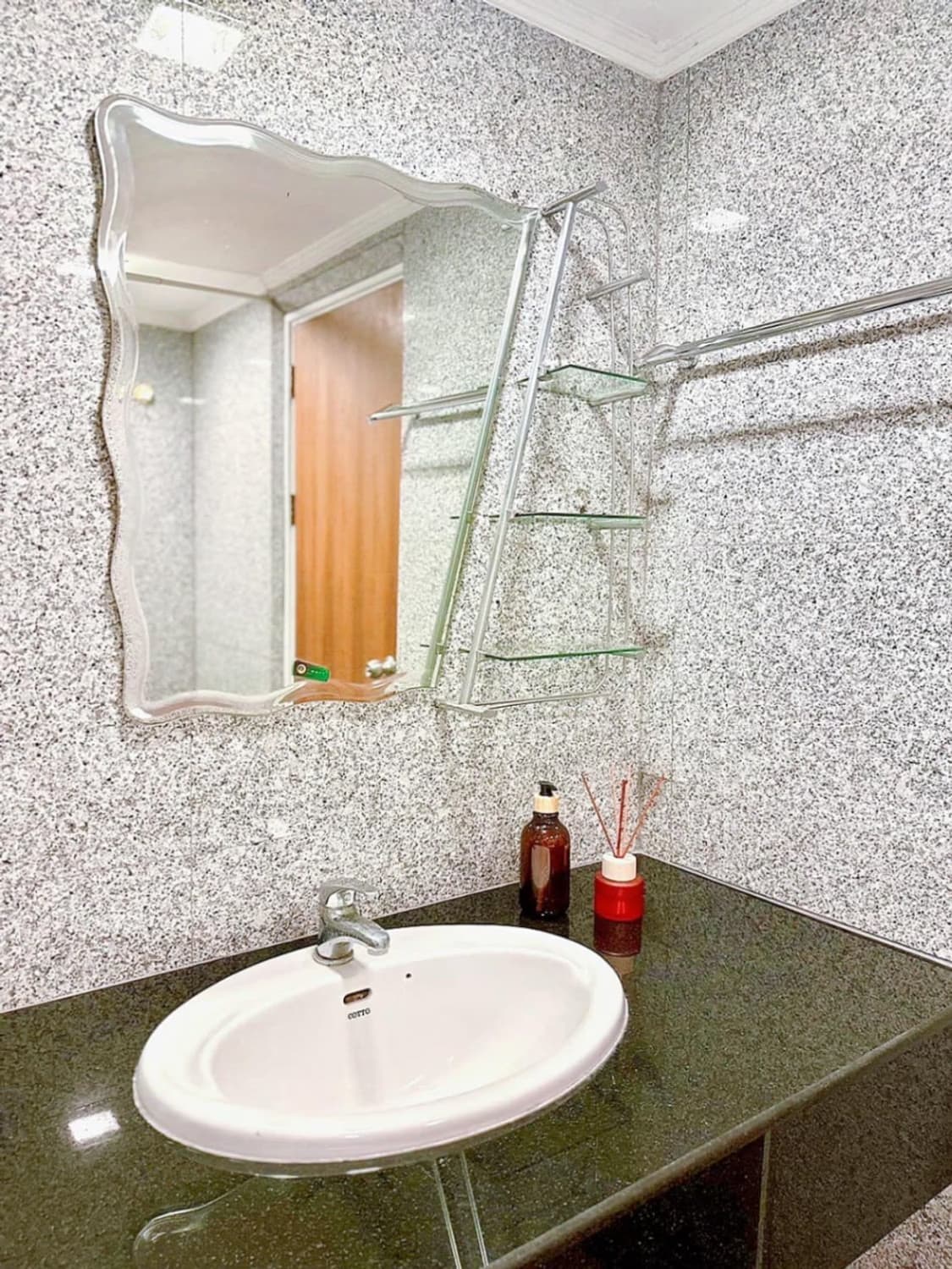 4 Bedroom Condo for Rent/Sale at Hillside 4 - Image 10