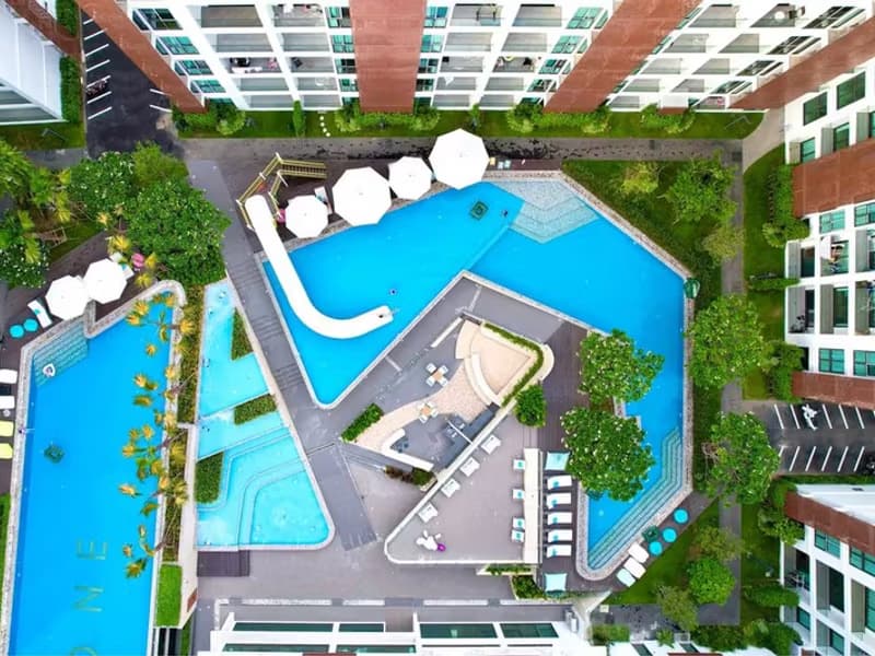 1 Bedroom Condo
