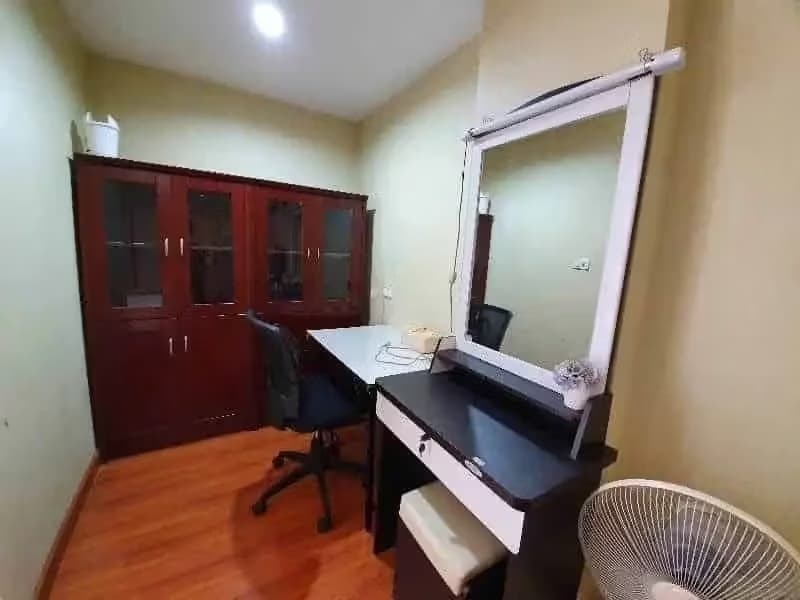 1 Bedroom Condo