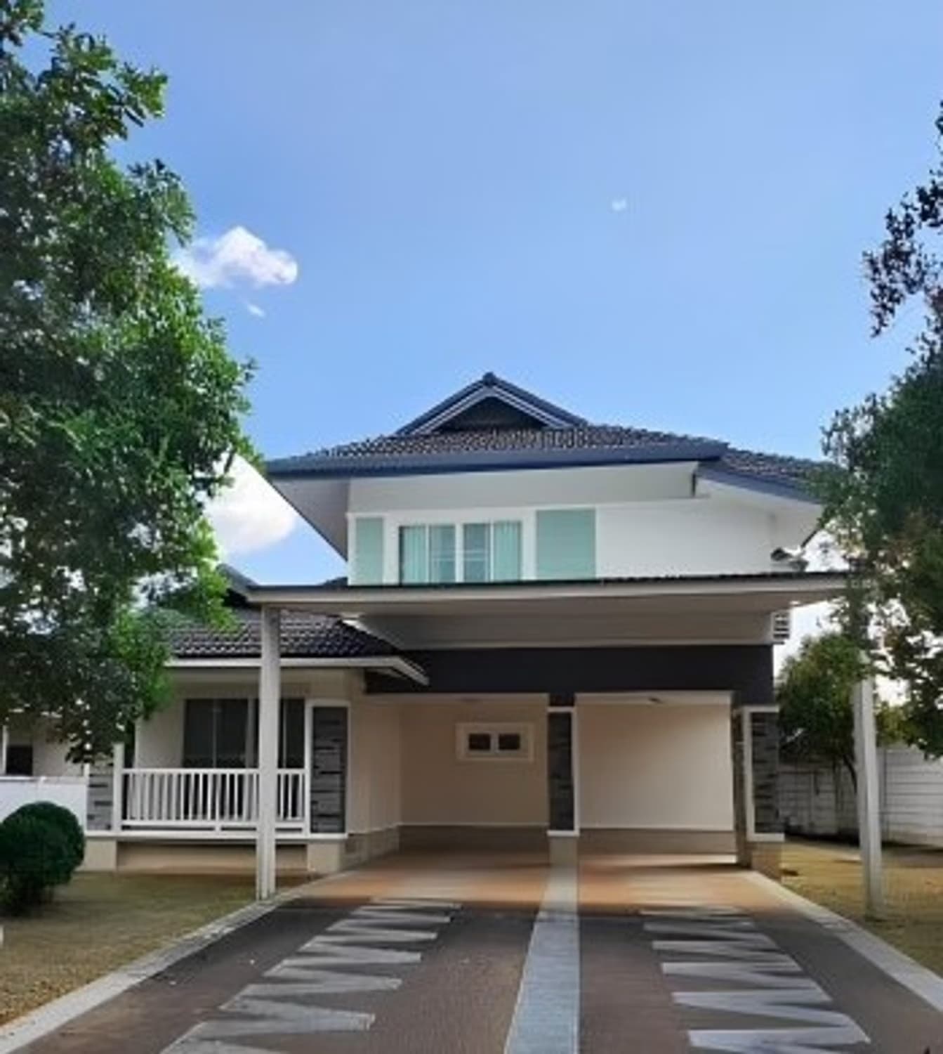 4 Bed House for Rent in Saraphi - Image 1