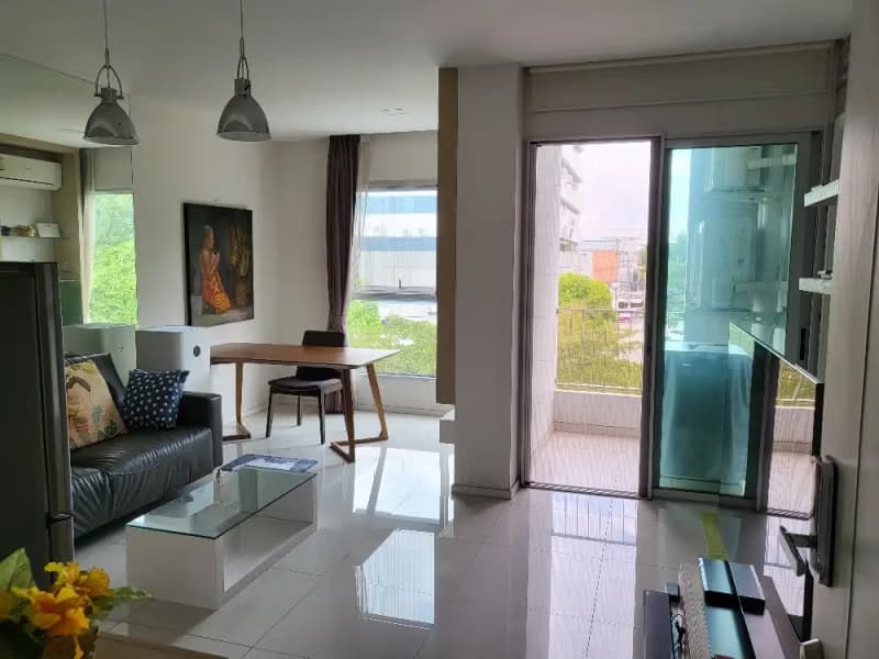 1 Bedroom Condo