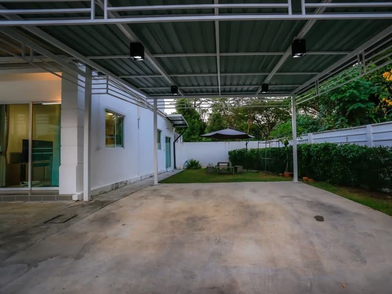 3 Bed Townhouse for Rent in Mueang Chiang Mai
