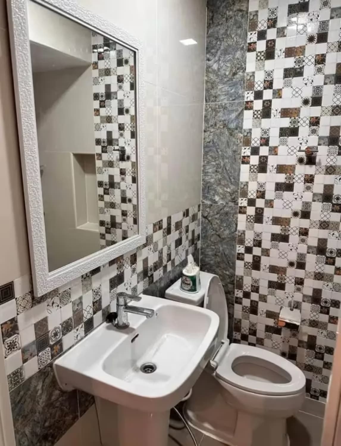 2 Bedroom House - Image 8