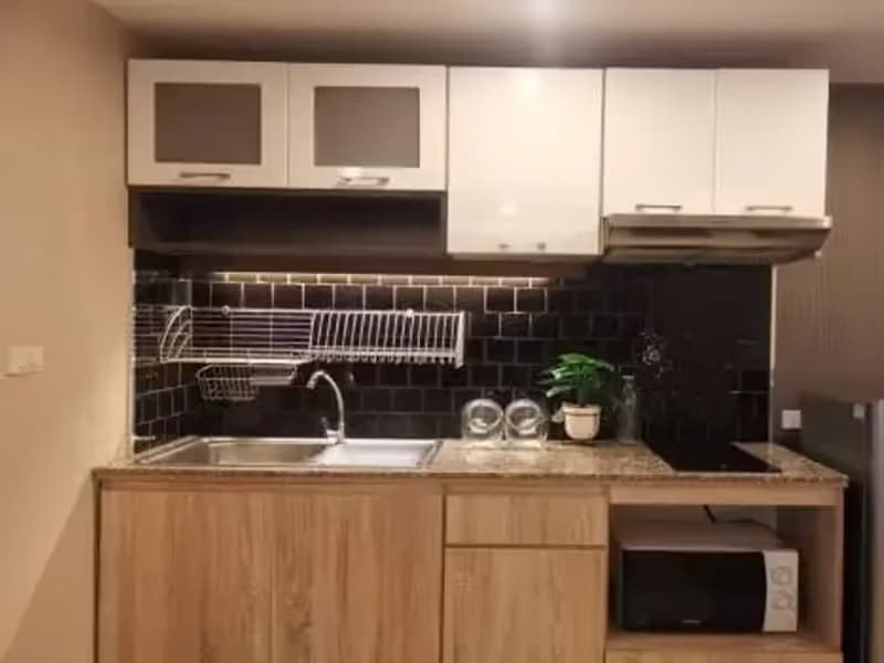 1 Bedroom Condo
