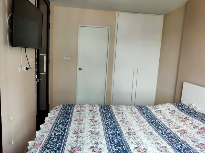 1 Bedroom Condo