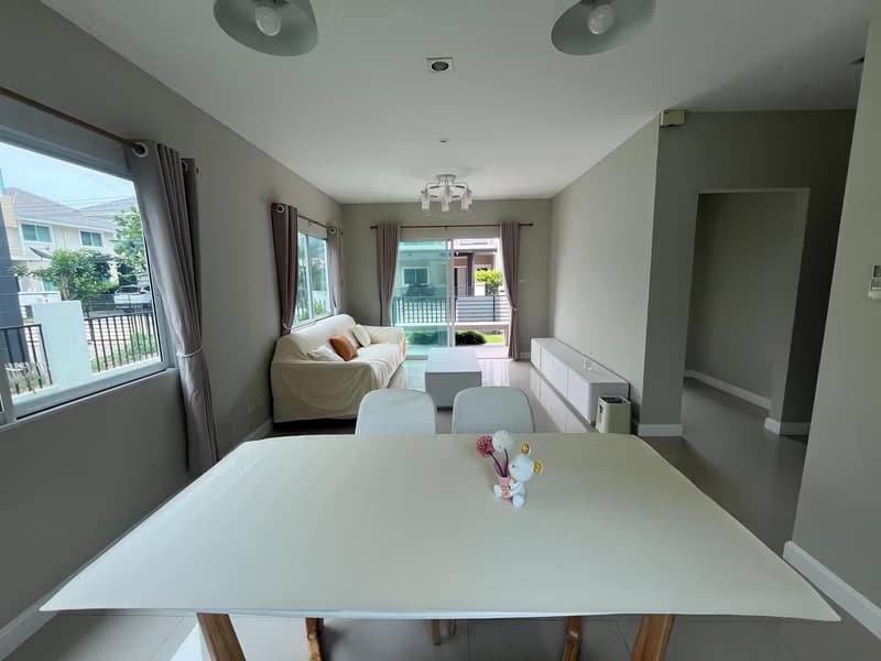 3 Bed House for Rent in Saraphi