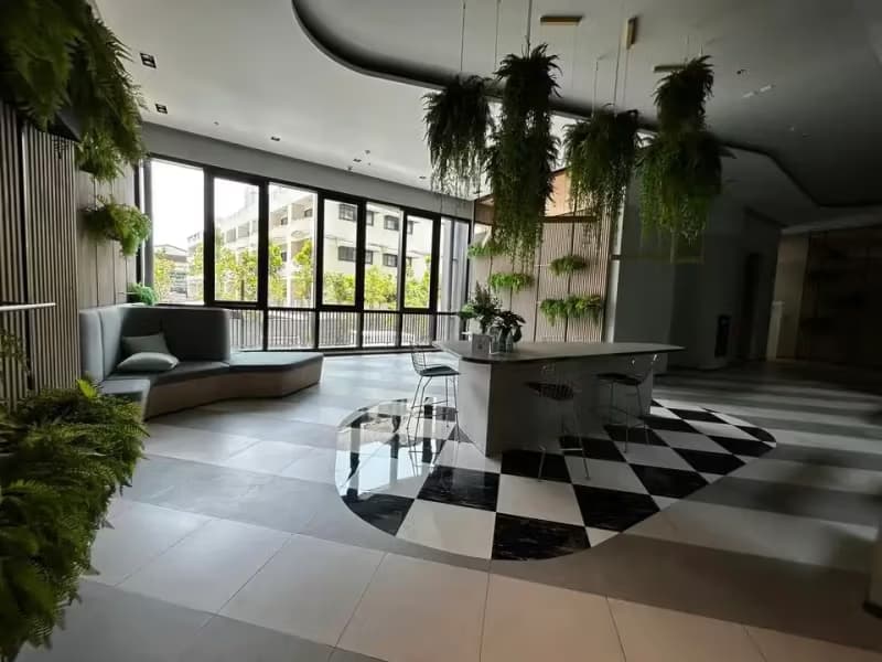 1 Bedroom Condo