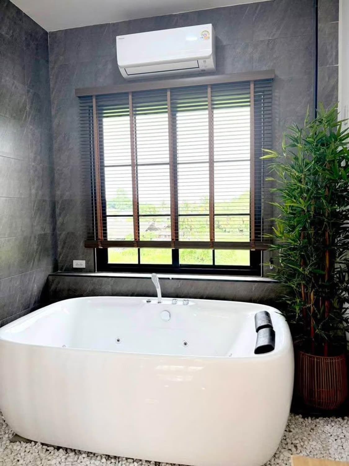 4 Bed House for Rent and Sale in San Sai District - Image 13
