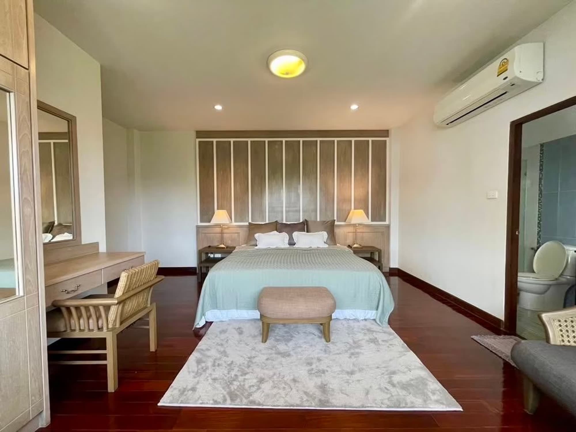 4 Bed House for Rent in Hang Dong District - Image 17
