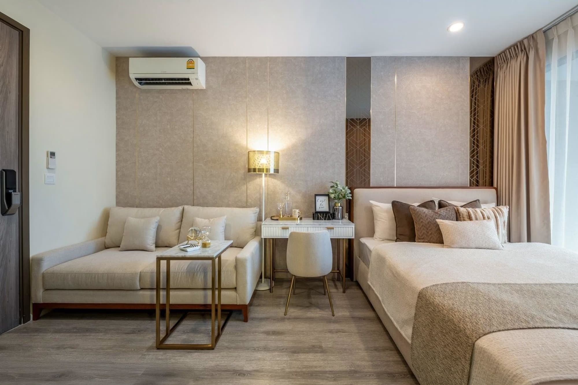 Studio Condo for Rent in Huai Khwang - Image 1