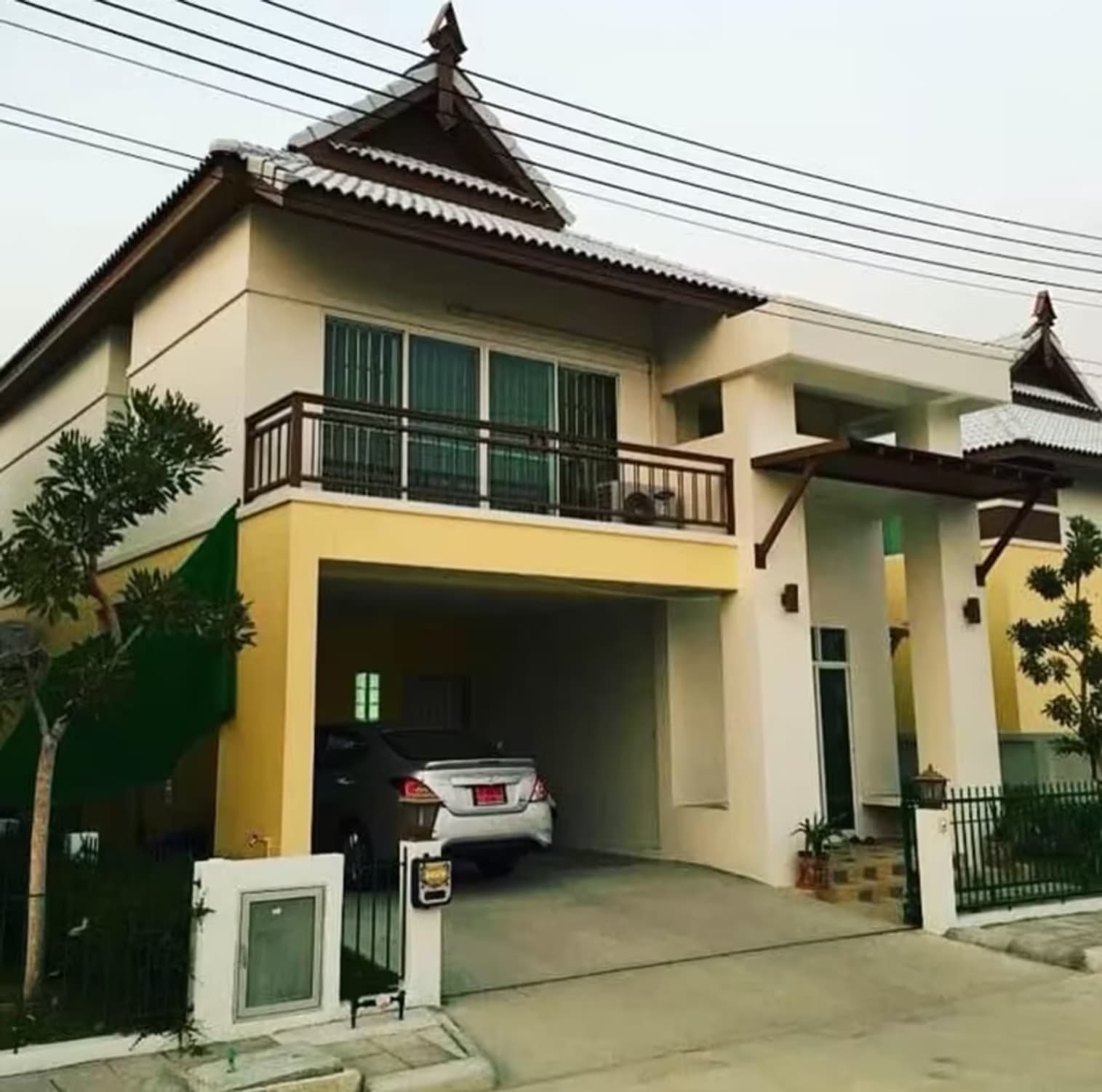 4 Bedroom House - Image 3