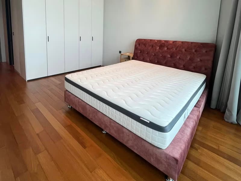 3 Bed Condo for Rent and Sale in Khlong San