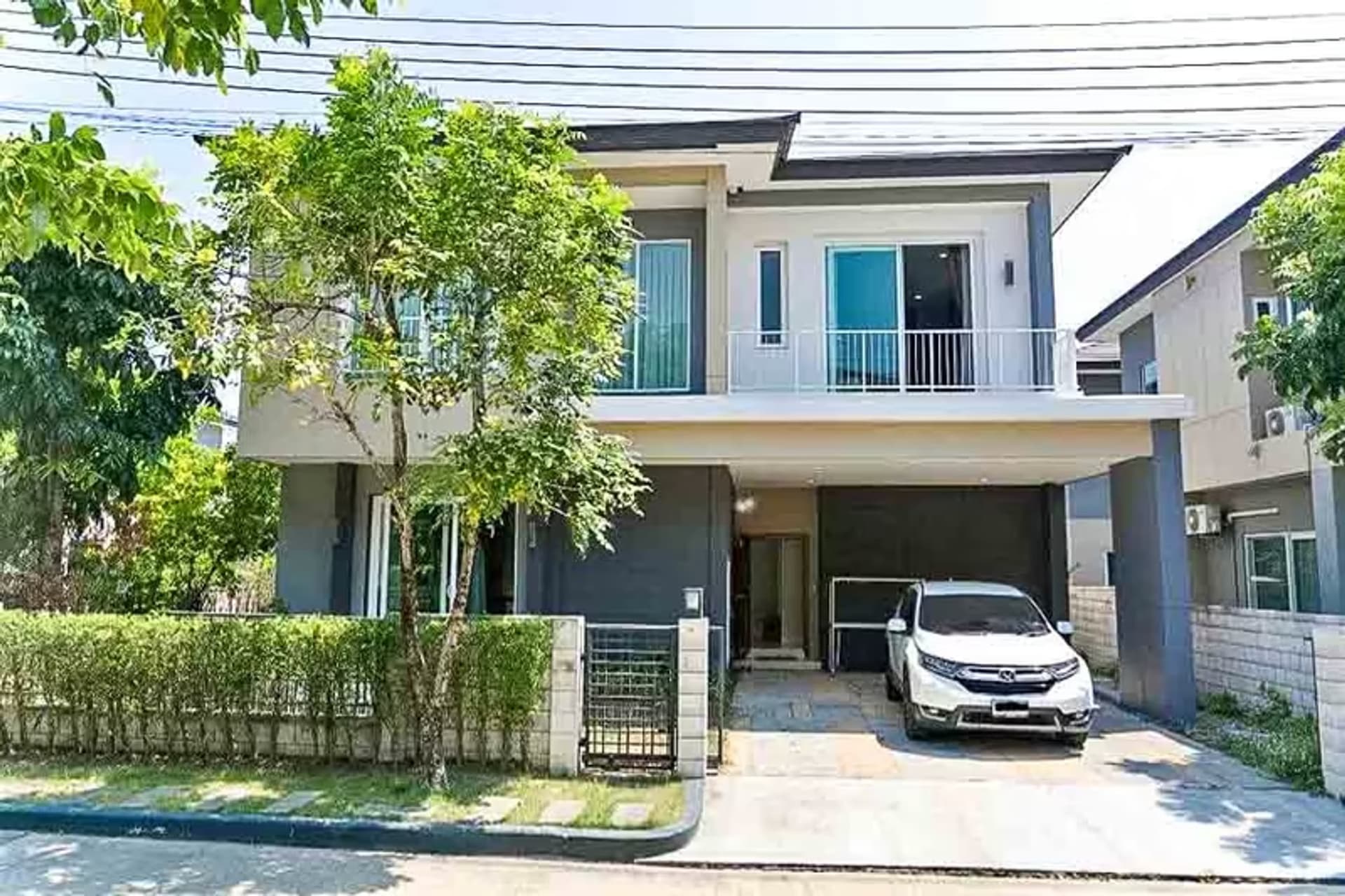 3 Bedroom House for Rent at The City Sukhumvit- Bangna - Image 8