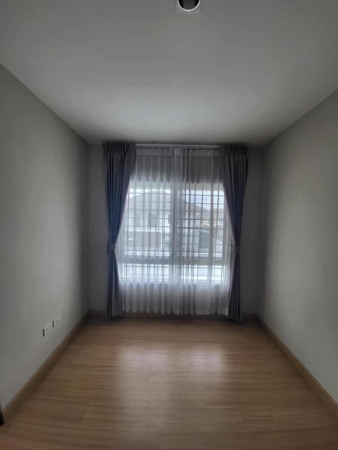 3 Bed House for Rent in Saraphi - Image 11
