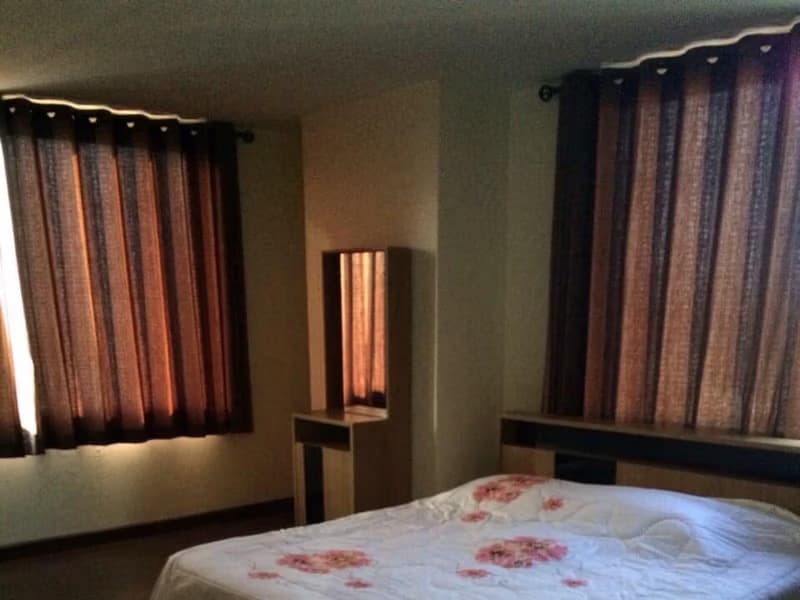 Condo for Rent at The Trio