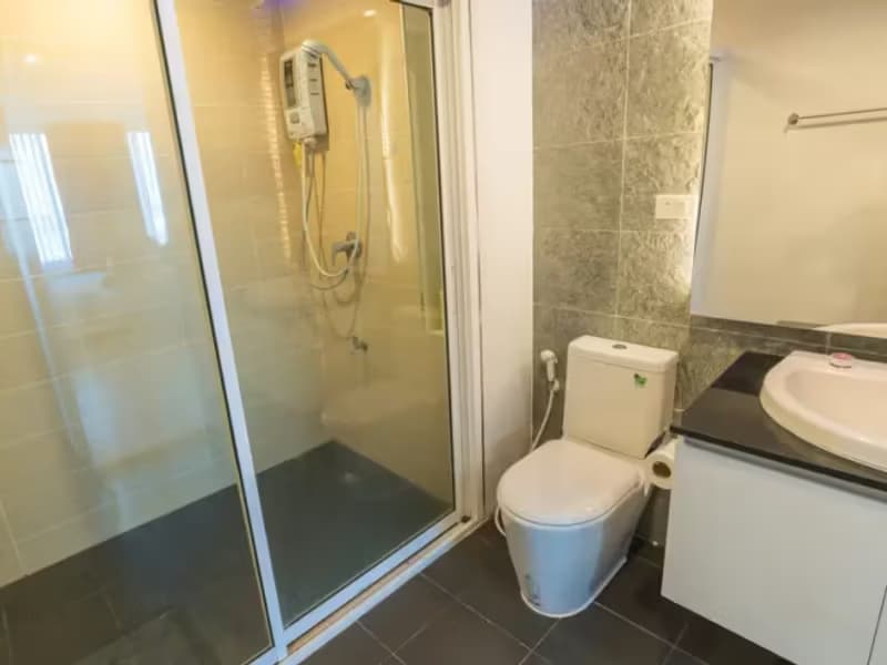 1 Bedroom Condo