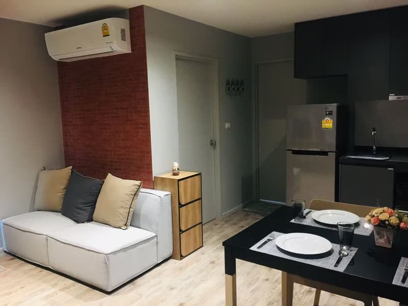 1 Bedroom Condo