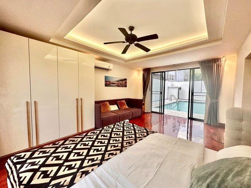 5 Bed House for Rent in Din Daeng