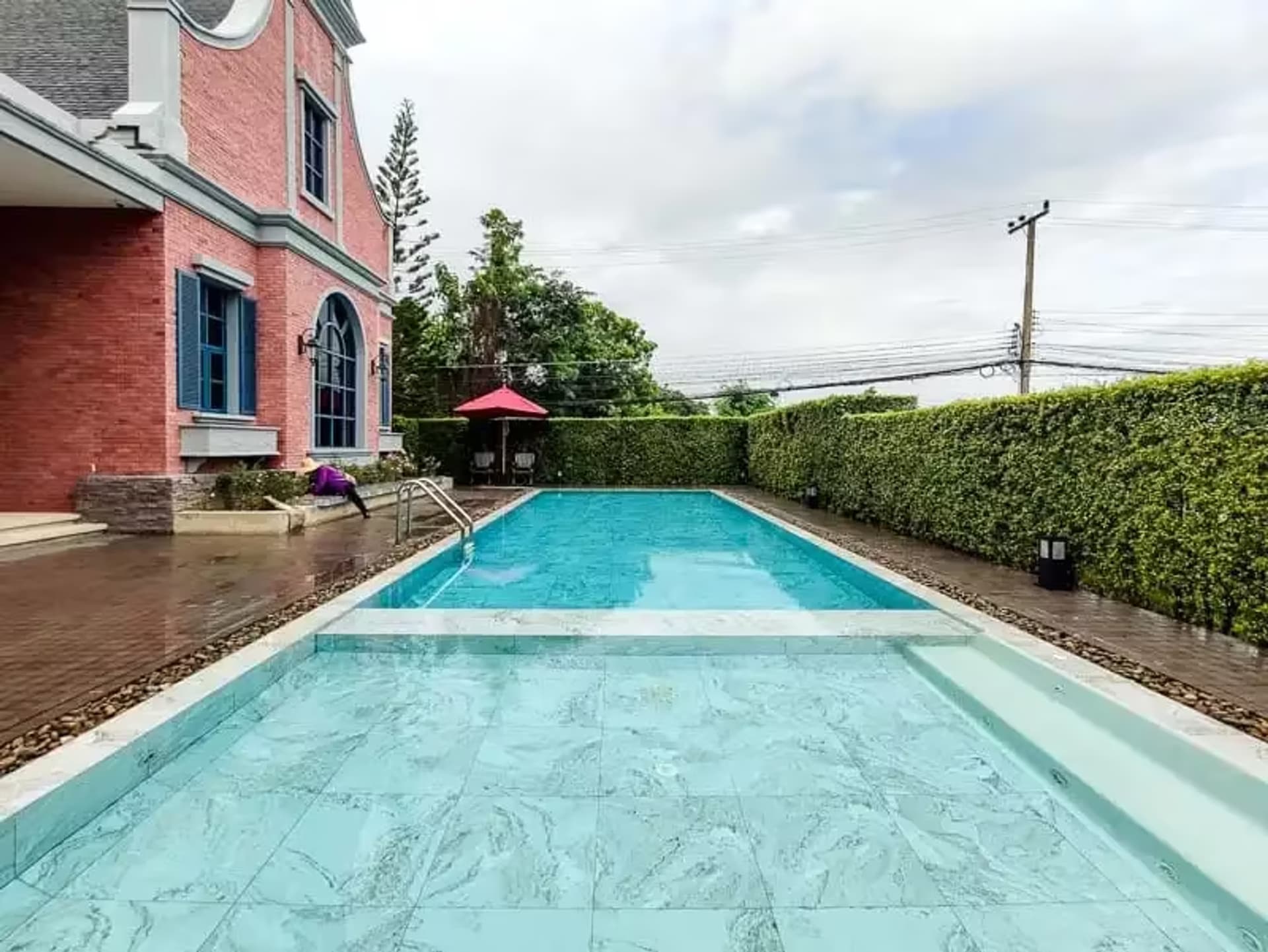 2 Bedroom House - Image 2