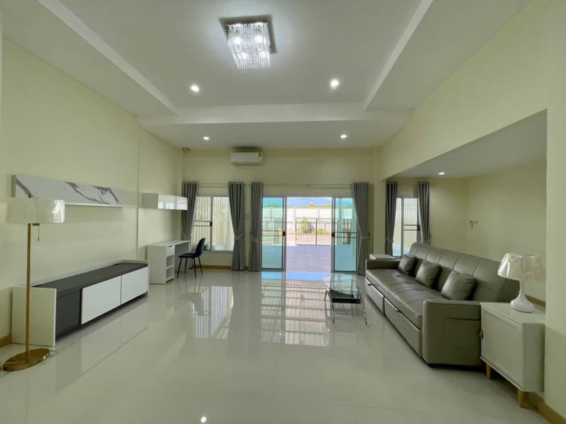 Townhome for rent/sale - Image 3