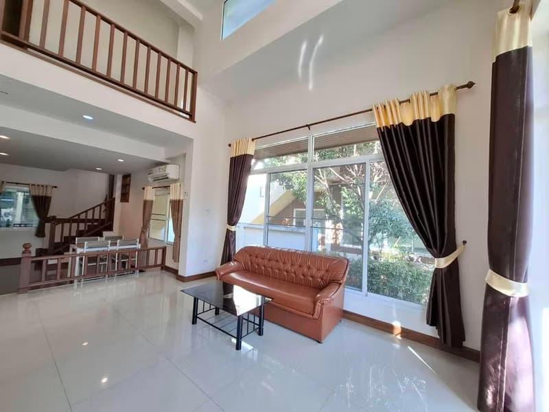 4 Bed House for Rent in Mueang Chiang Mai
