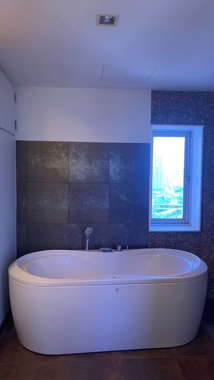 Condo for Rent at Saichol Mansion - Image 9