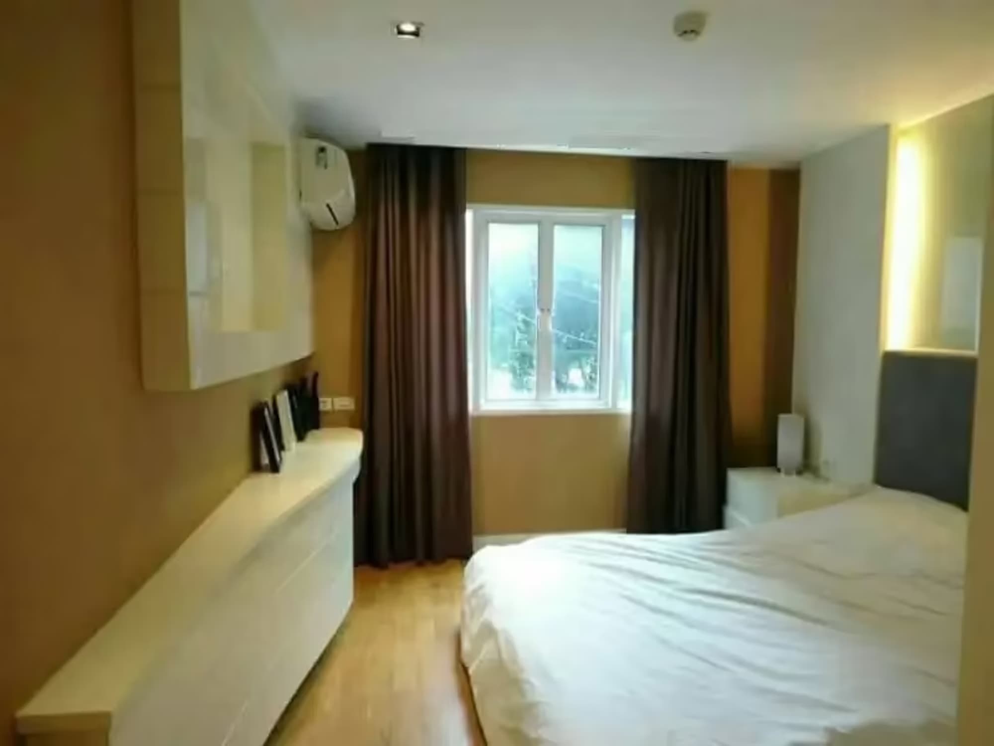 3 Bedroom Condo - Image 5