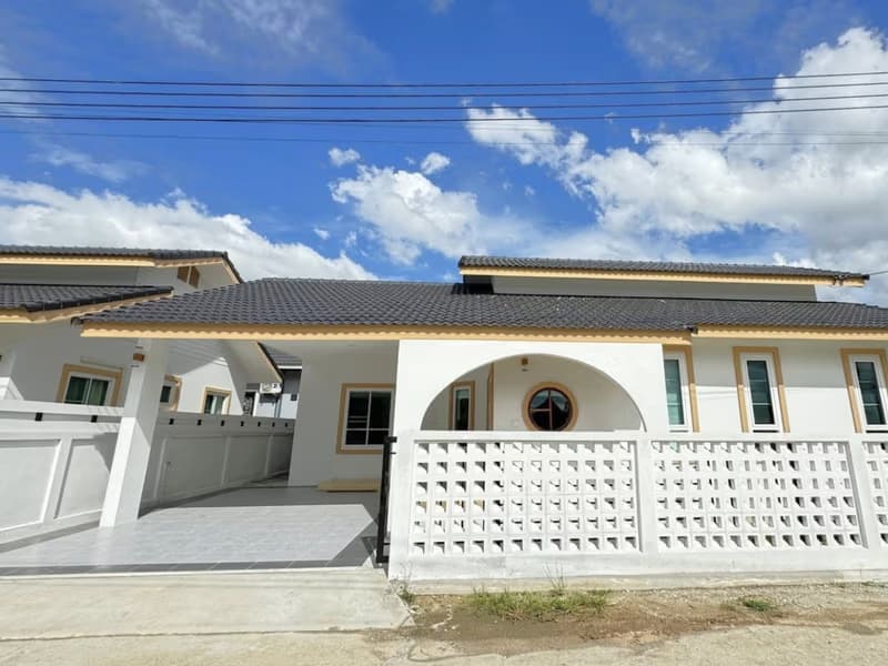 3 Bed House for Rent in Doi Saket District