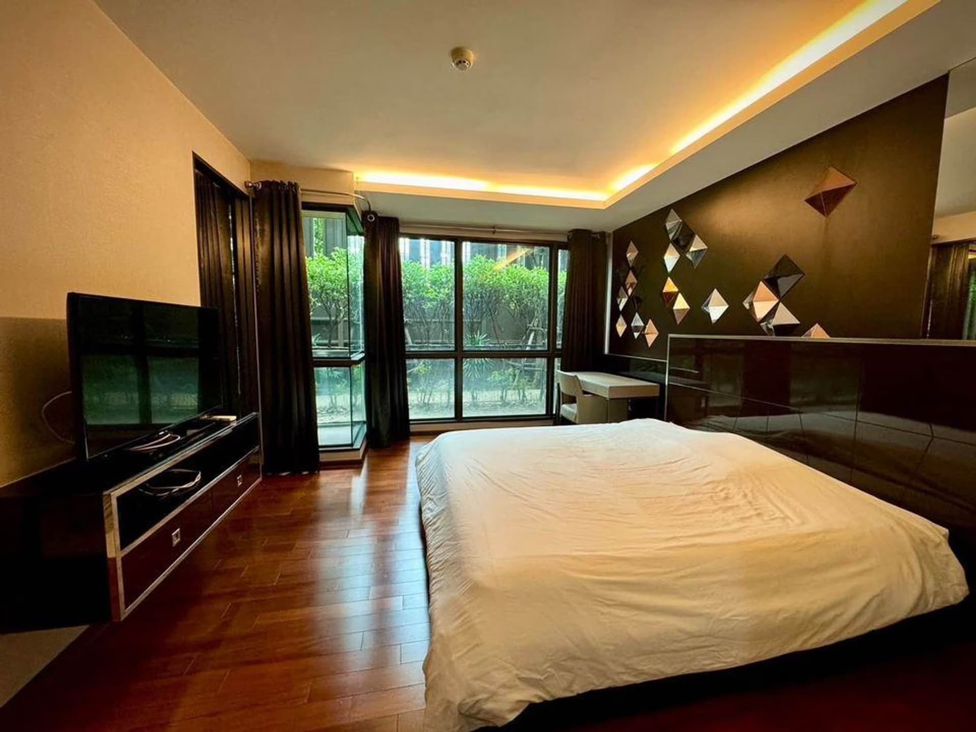 1 卧室 公寓 用于 出租和出售 在 Phra Khanong - Image 8