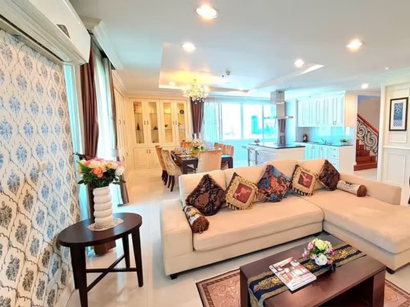4 Bedroom Condo