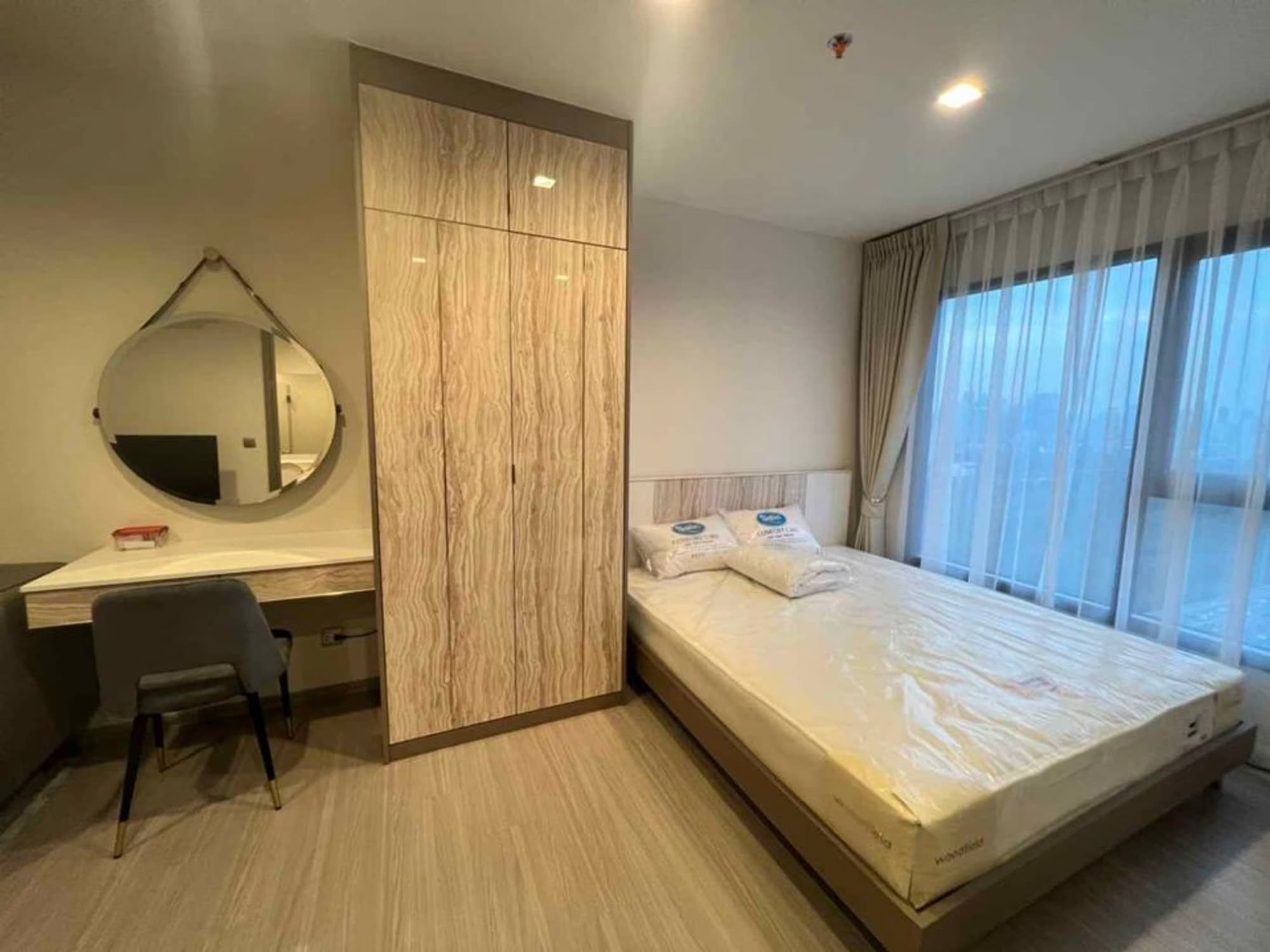 Condo for Rent at Life Asoke Hype - Image 3