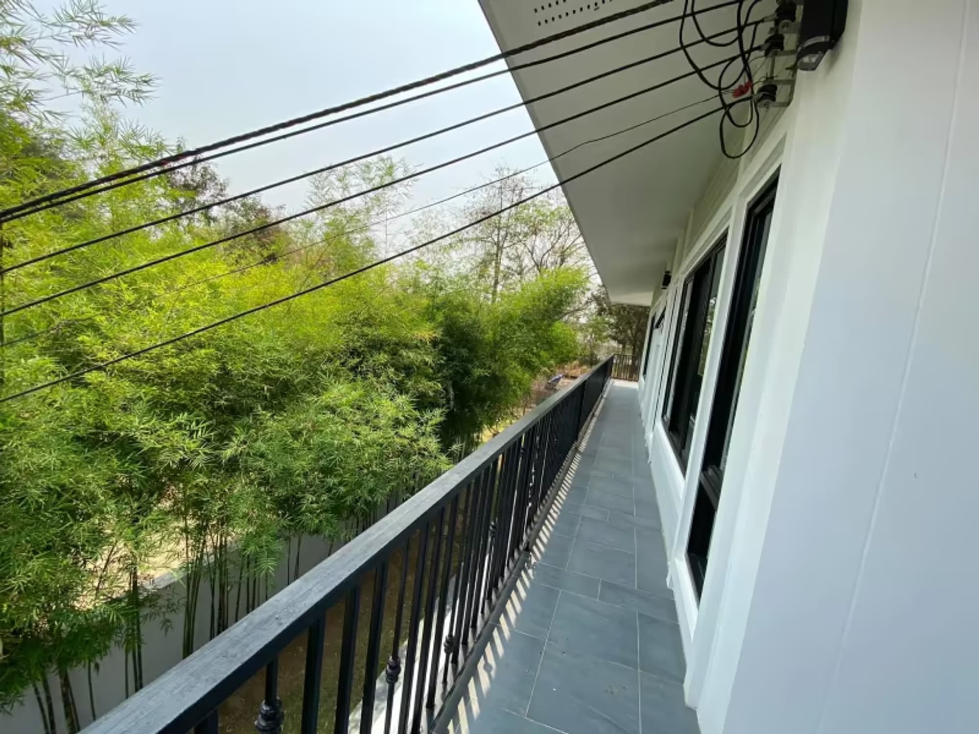 5 Bedroom House - Image 4