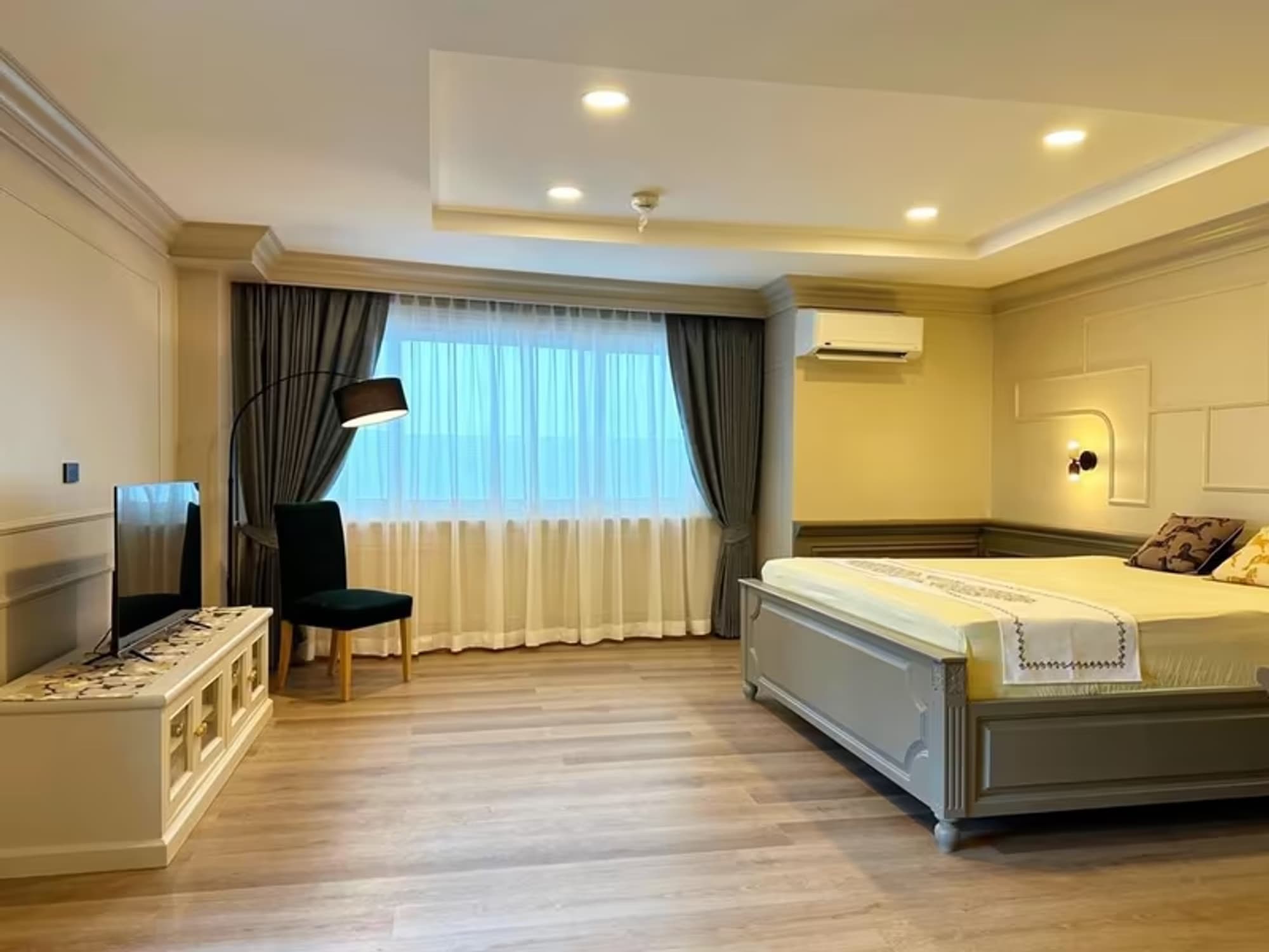 Condo for Rent at Euro Classic Condominium - Image 11