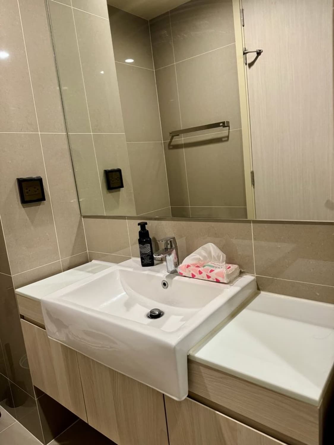 1 Bed Condo for Rent  Near Asok BTS - Image 4