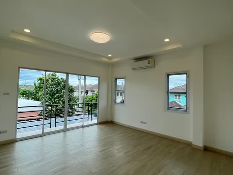 House for sale, Rung Rueng Village
