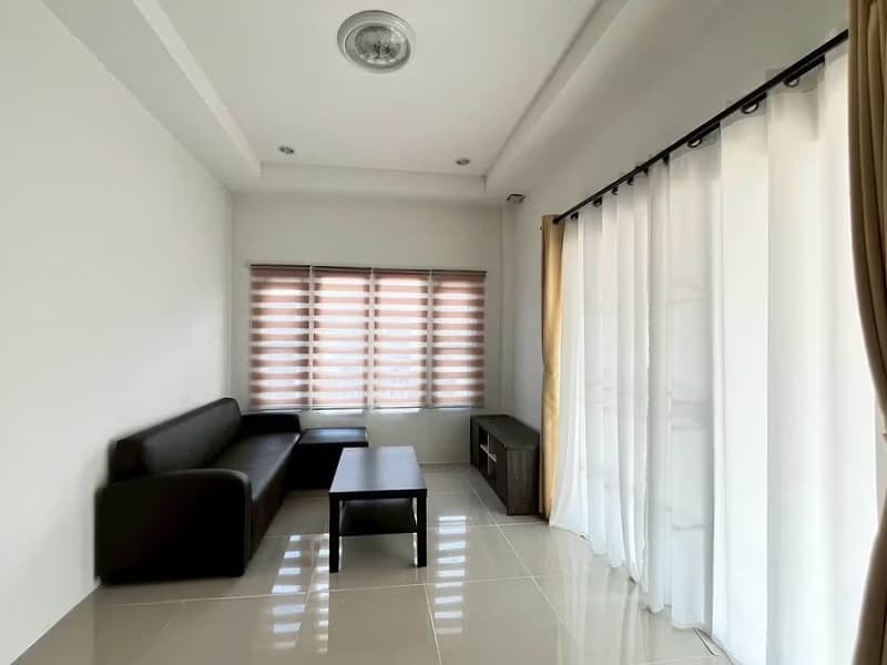 3 Bed House for Rent in Hang Dong District