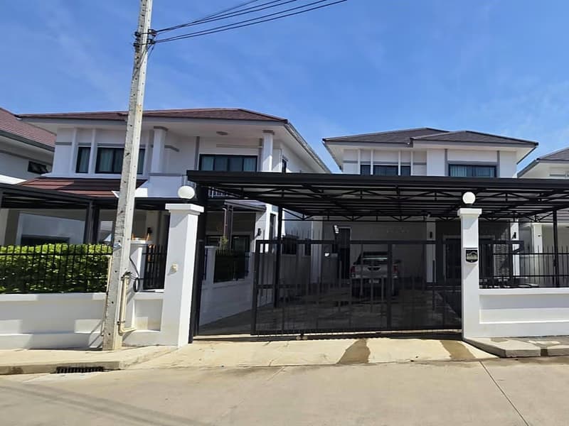 4 Bed House for Rent in Mueang Chiang Mai