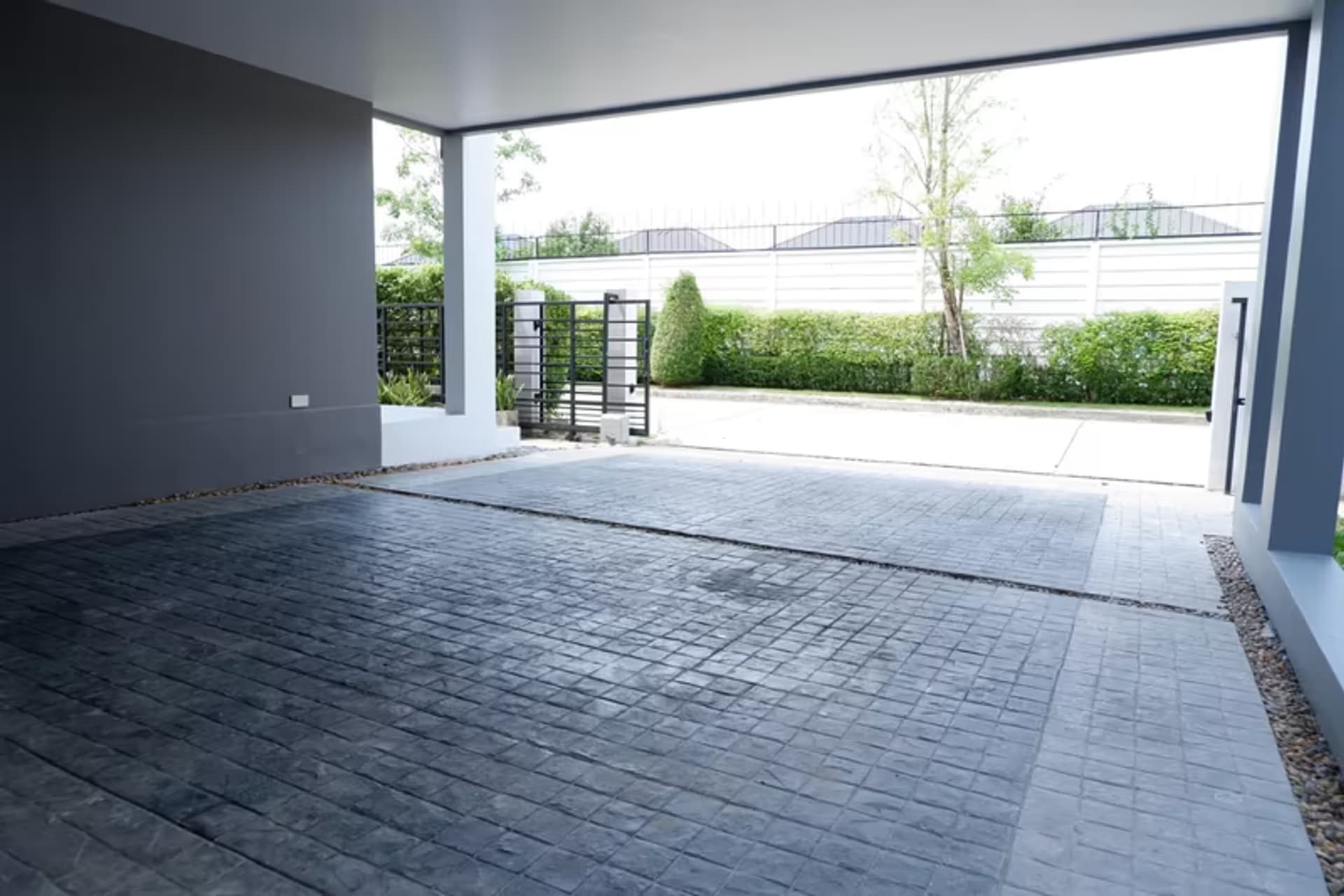 4 Bedroom House - Image 38