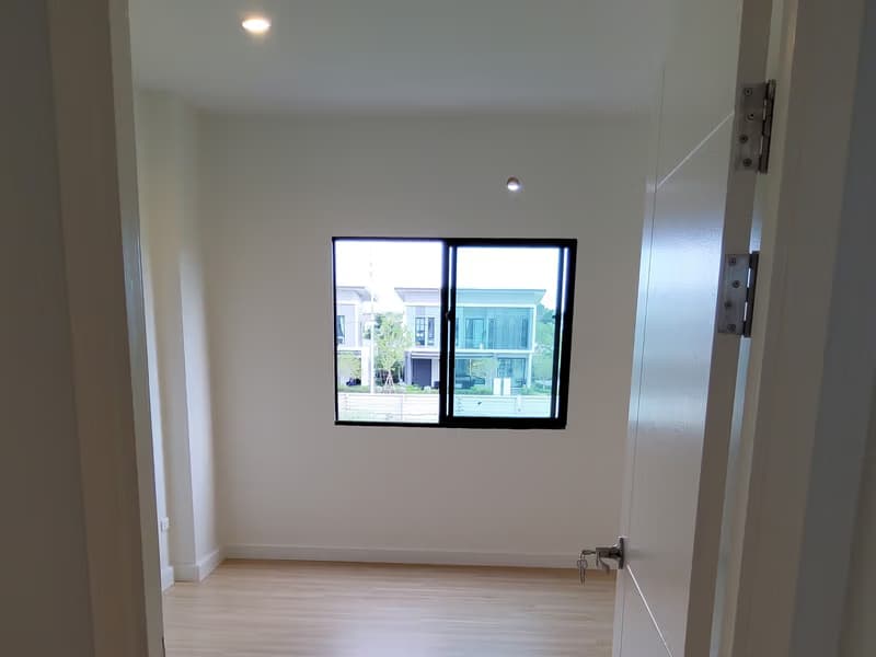 Townhouse for Sale at Nalin Grand Avenue