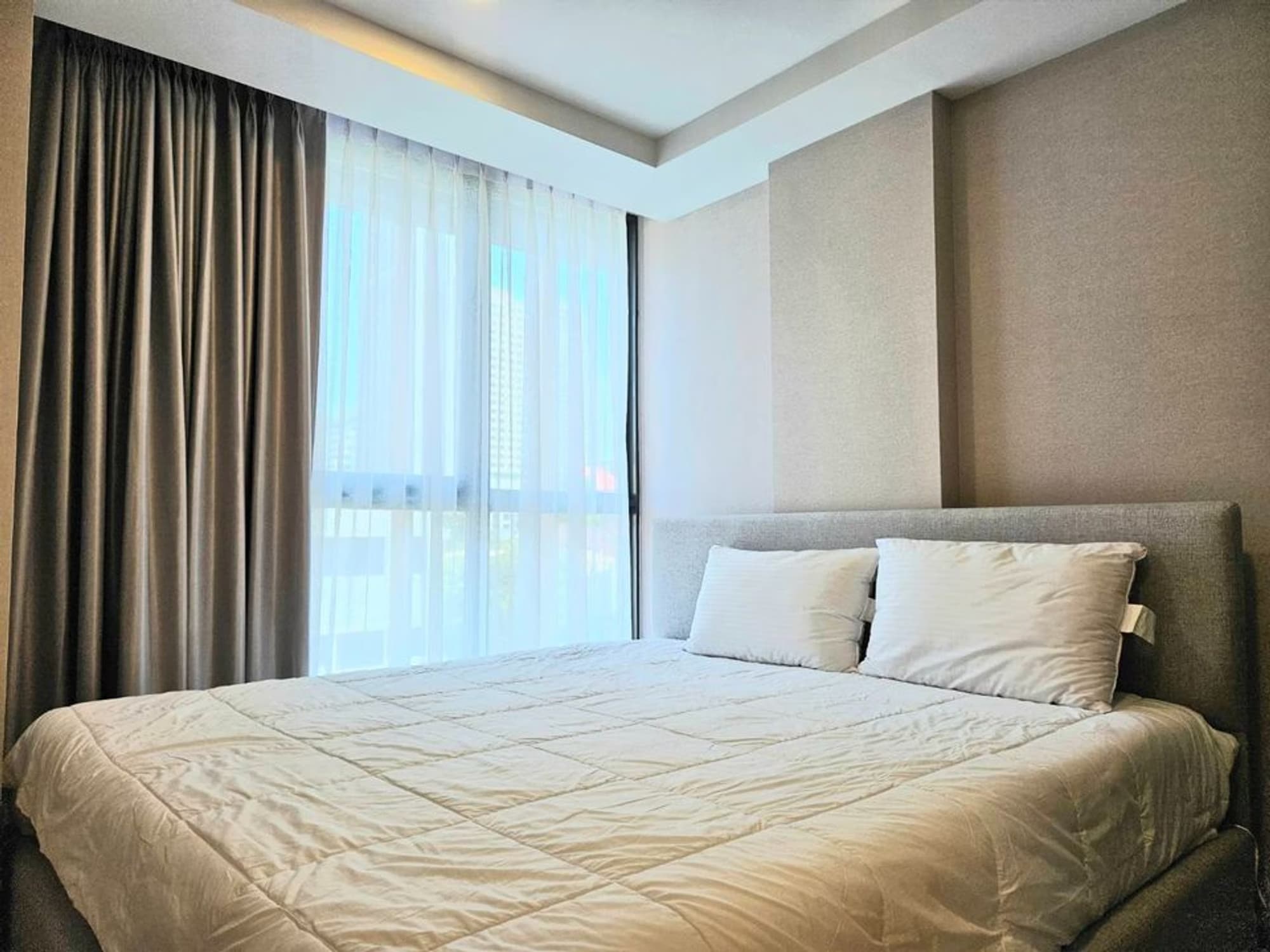 1 ห้องนอน Condo สำหรับ จำหน่าย ใกล้ Sukhumvit MRT - Image 3