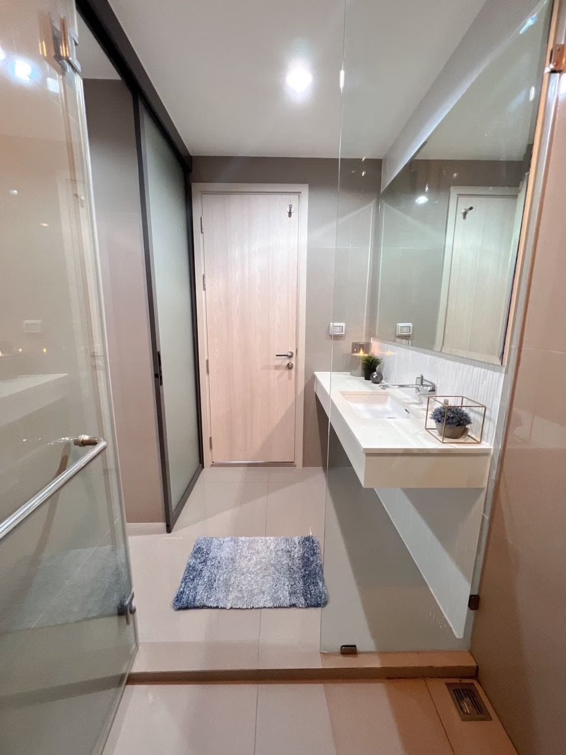 1 ห้องนอน Condo สำหรับ ขาย ใกล้ Ekkamai BTS - Image 6