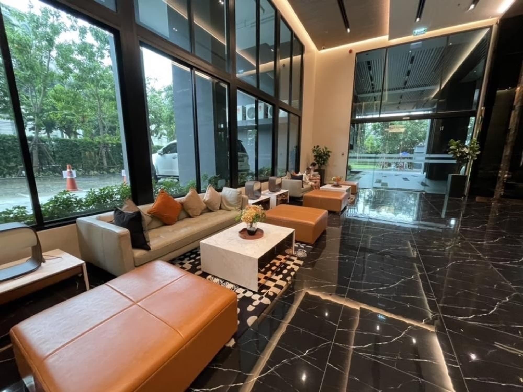 2 Bed Condo for Sale  Near Wongwian Yai BTS - Image 14