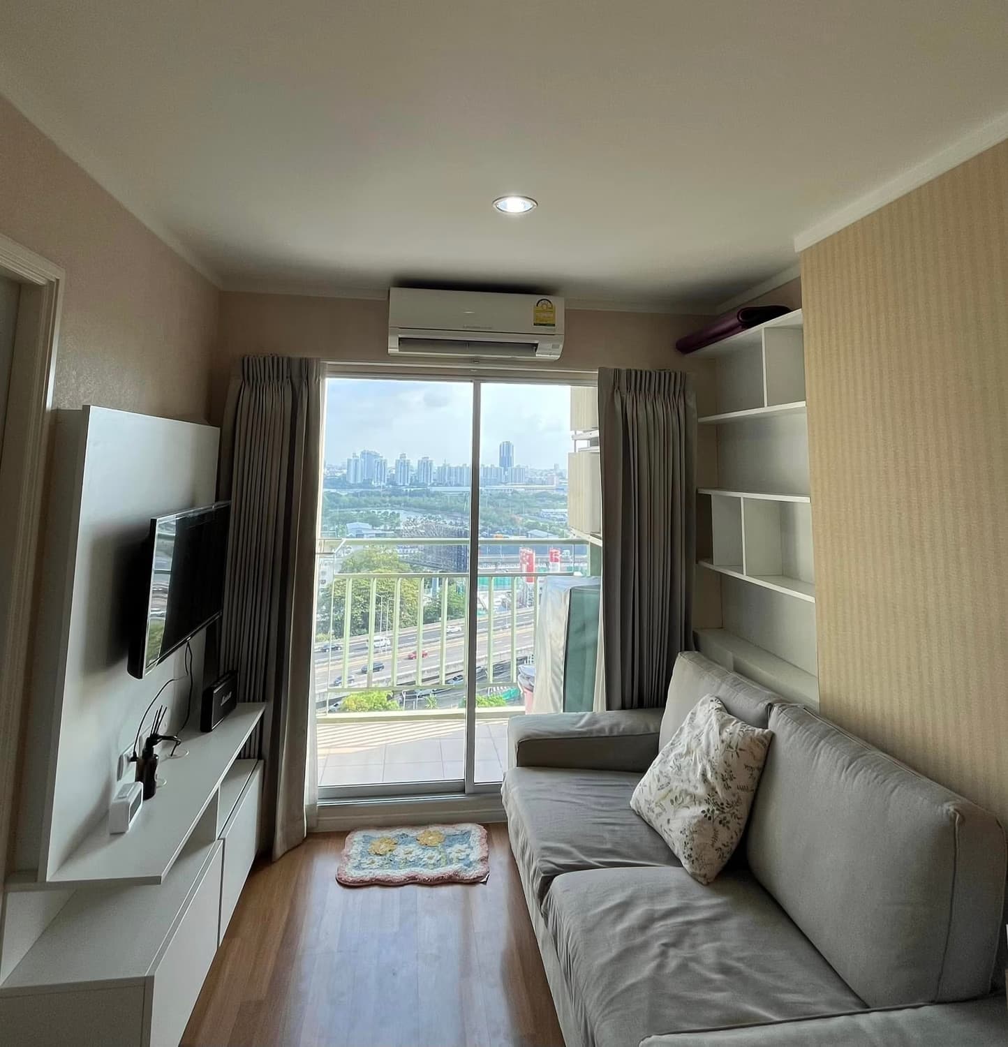 1 Bed Condo for Sale  Near Phetchaburi MRT - Image 1