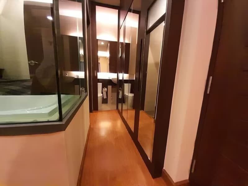 1 Bedroom Condo