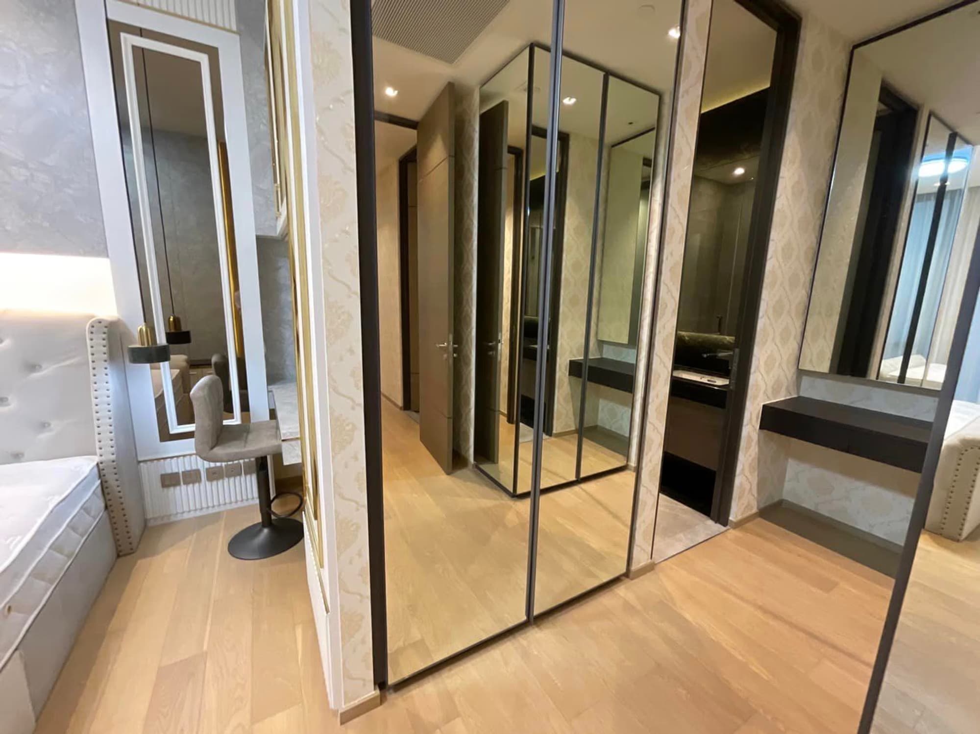 Condo for Rent at 28 Chidlom by SC Asset - Image 16