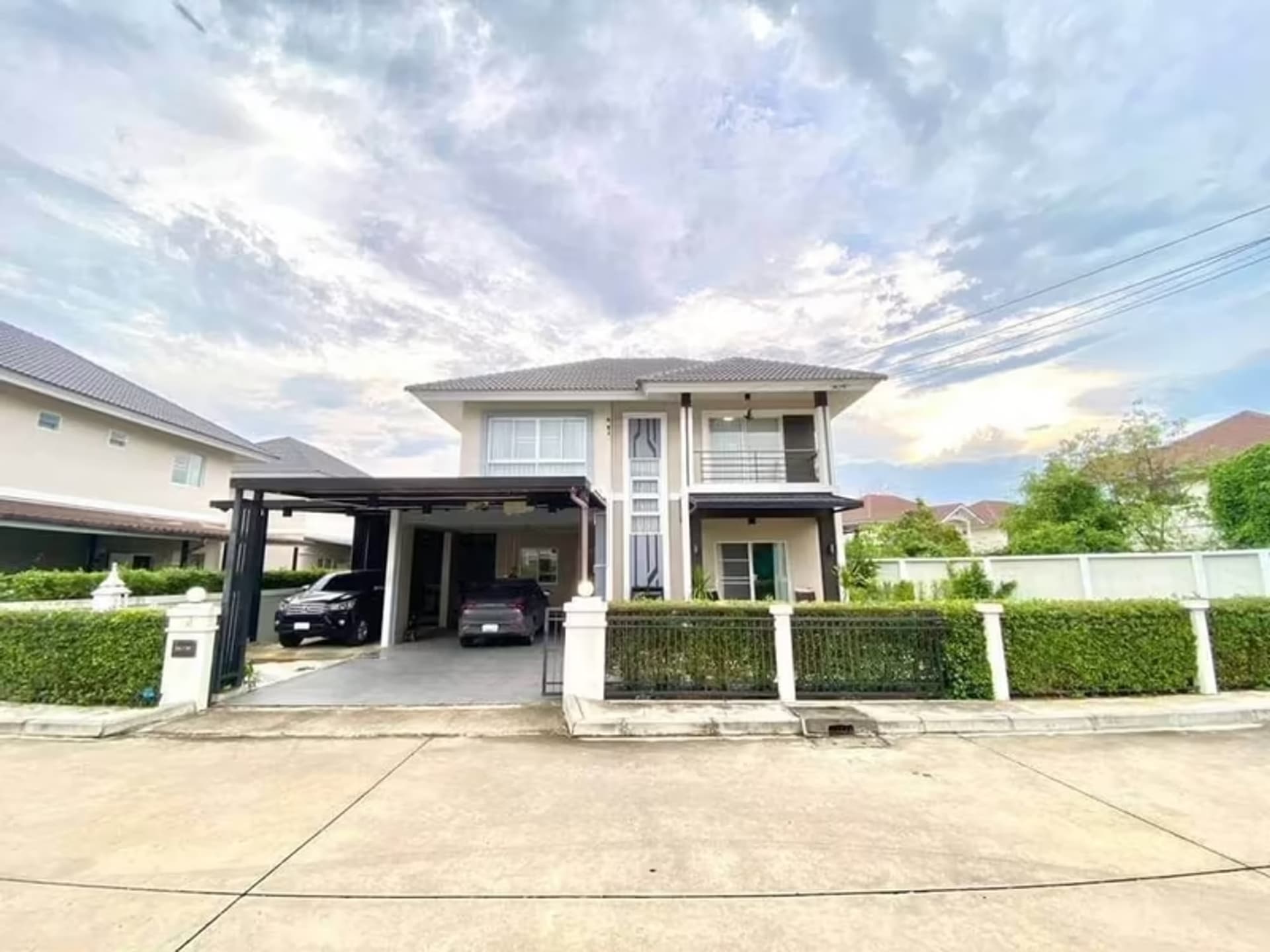 3 Bedroom House for Rent/Sale in San Kamphaeng - Image 1