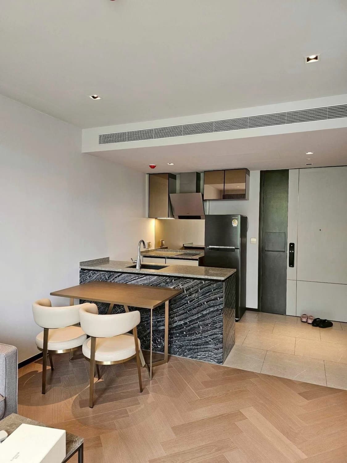 1 Bed Condo for Rent in Watthana - Image 4