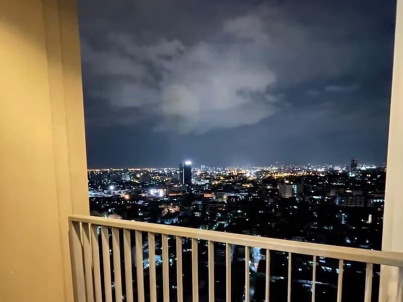 1 Bed Condo for Rent in Khlong San