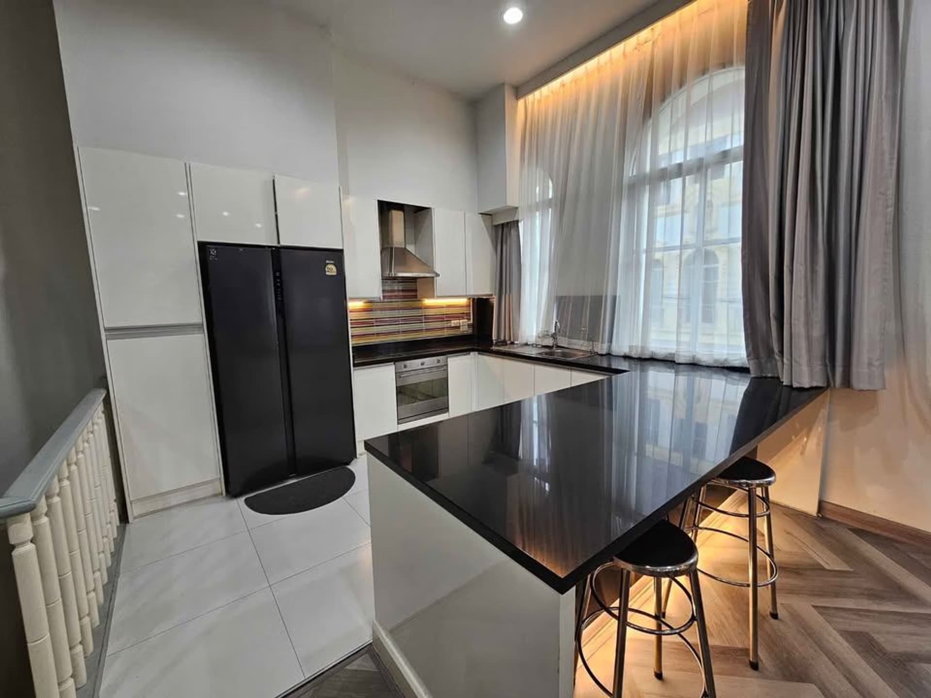 5 Bed Townhouse for Rent in Yan Nawa - Image 17